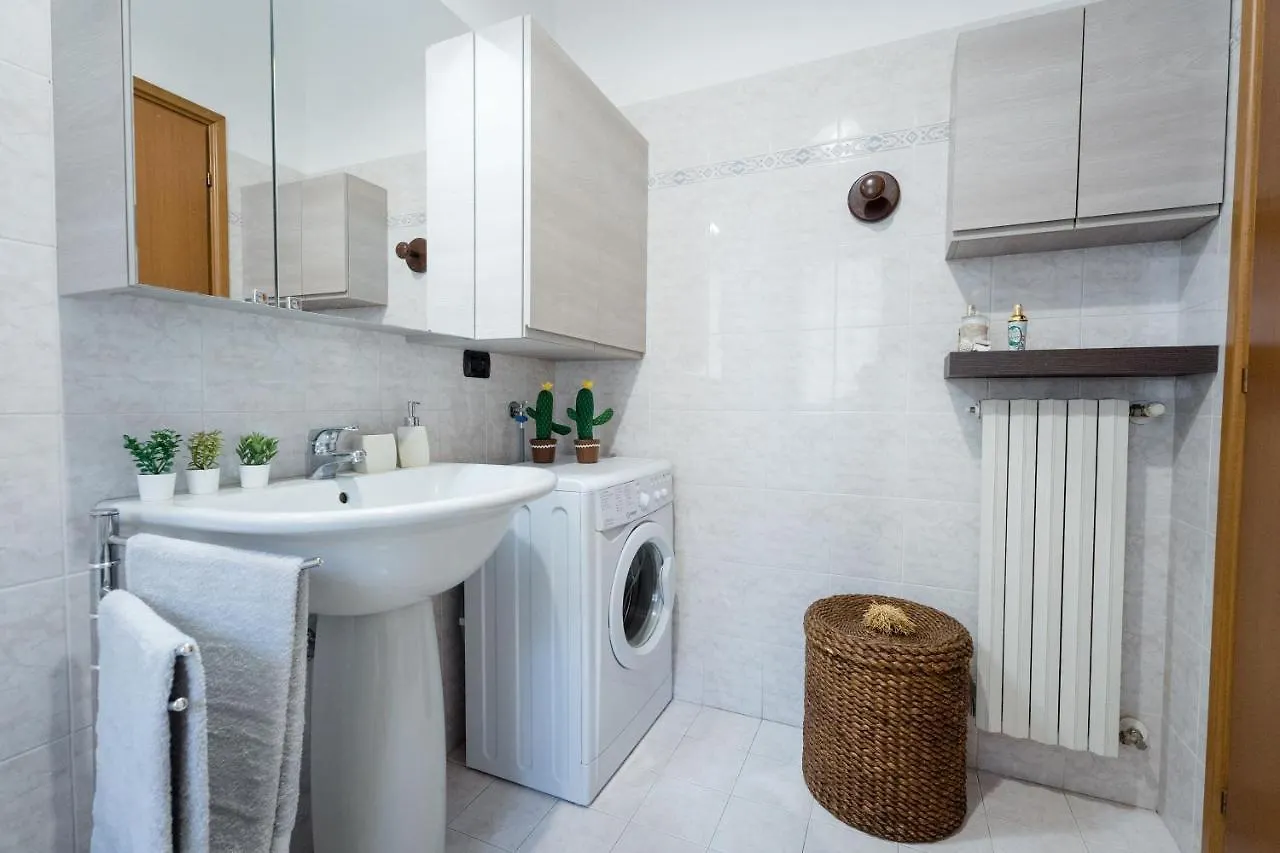 Apartment Oxilia Flat - Loreto District Milan