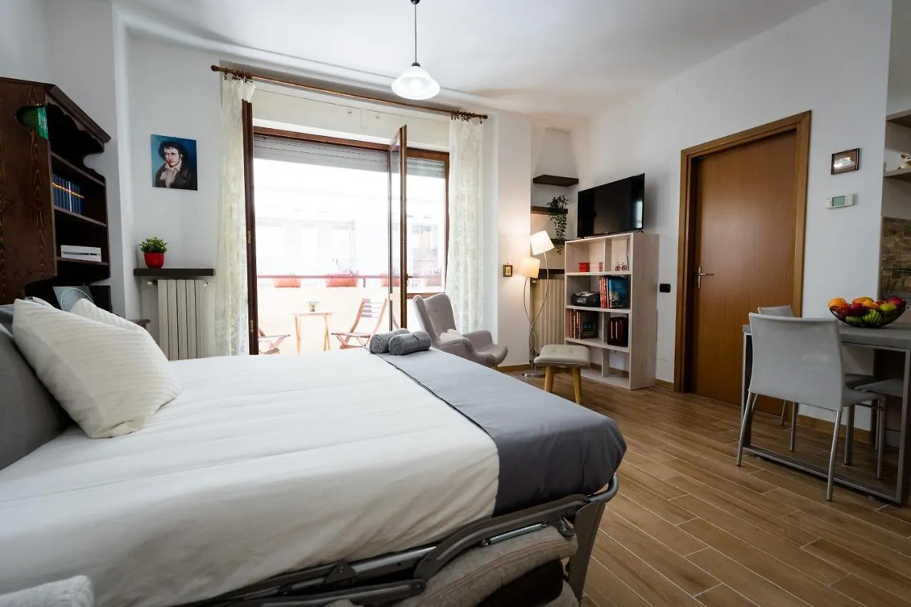 Apartment Oxilia Flat - Loreto District Milan