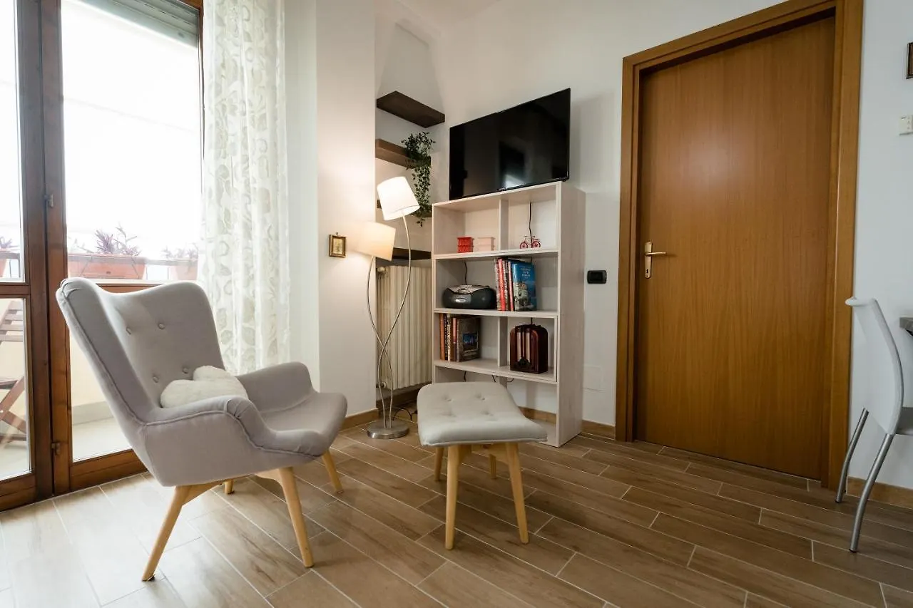 Oxilia Flat - Loreto District Milan 0*,